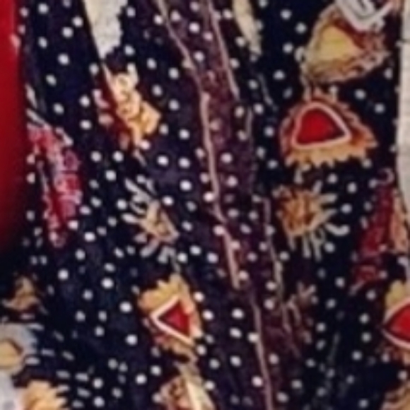 Aleandmartin boutique Beautiful dress is long 5'8 - Picture 2 of 2